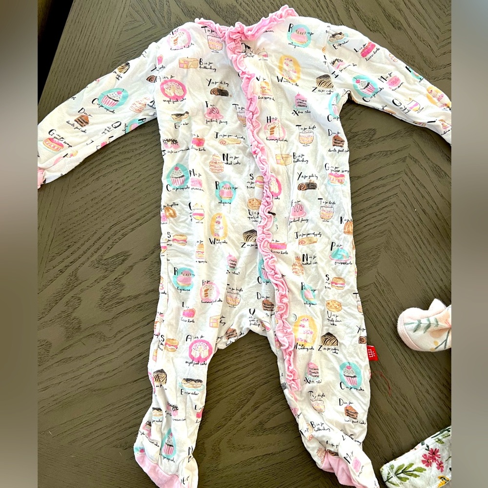Magnetic me baby girl footed sleeping & play